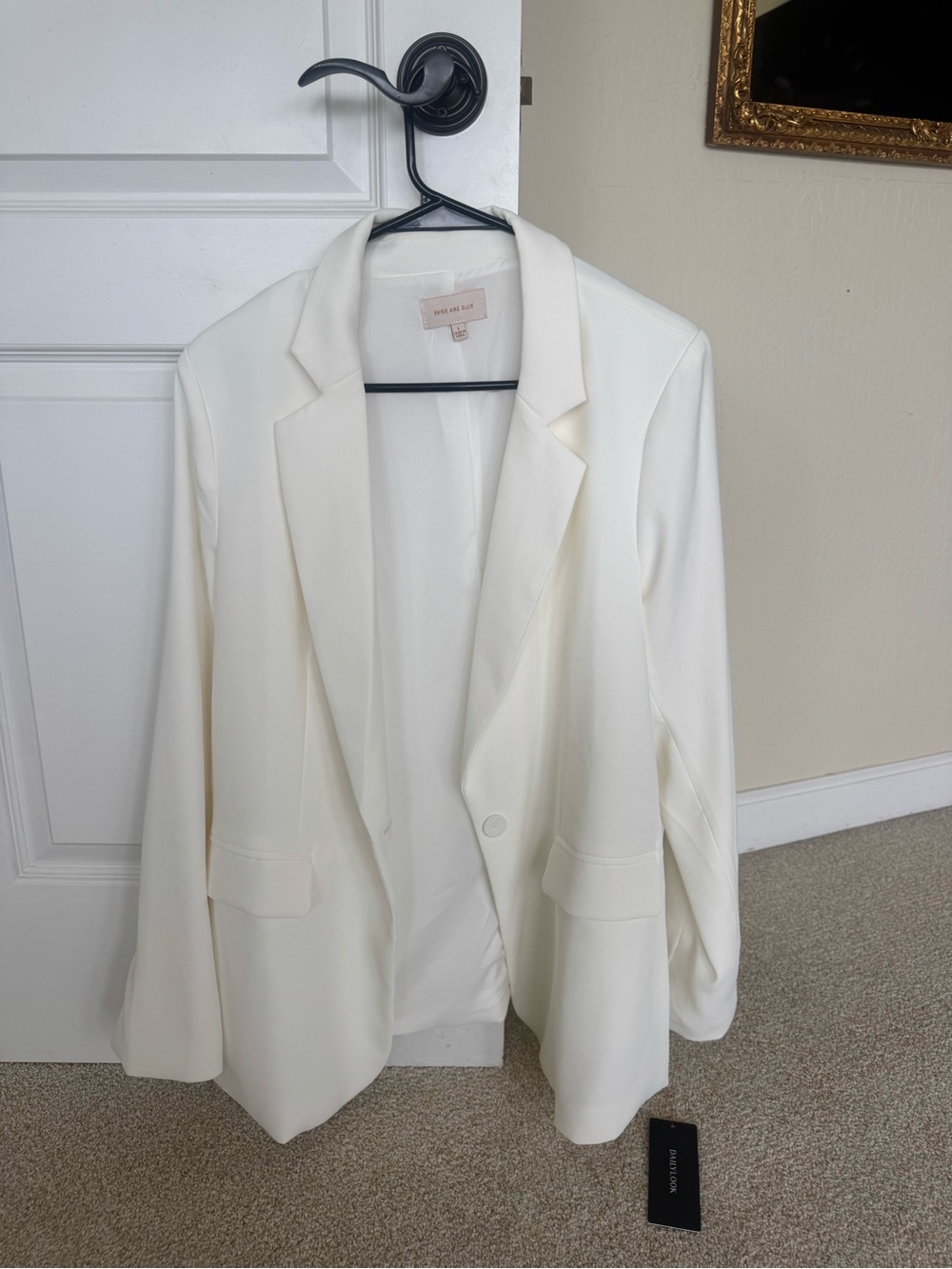 Skies Are Blue Women's Cream Single-Button Blazer